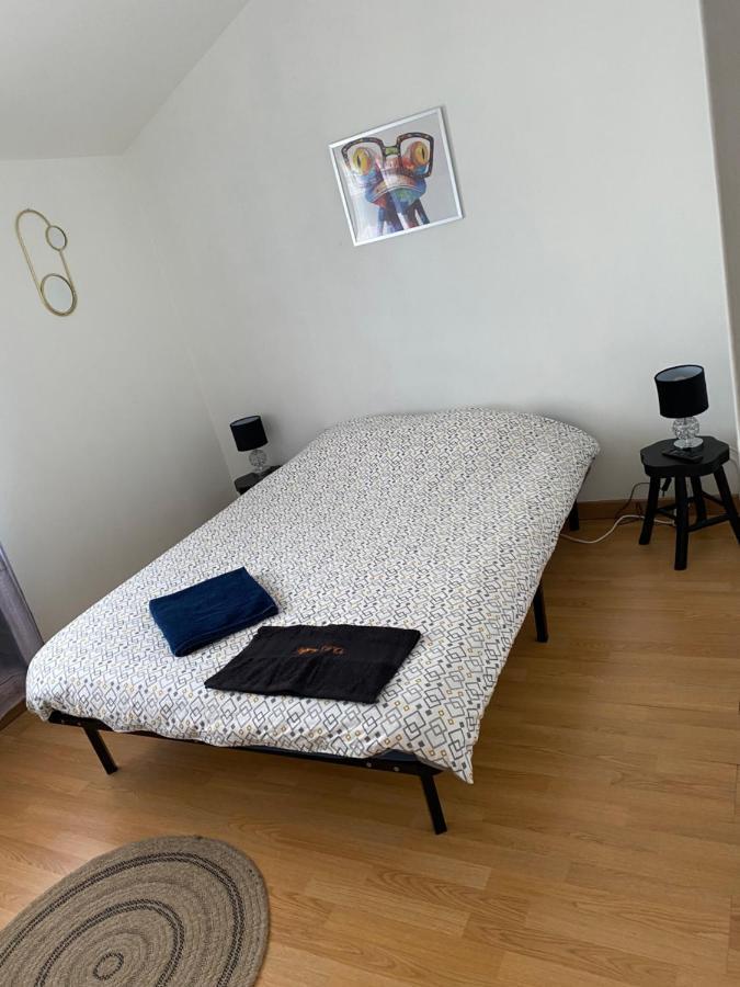 Hotel Chambre Privee Dammarie Les Lys Esterno foto